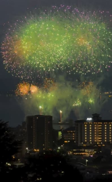 お笑い芸人 藤森慎吾 諏訪湖花火大会を鑑賞！