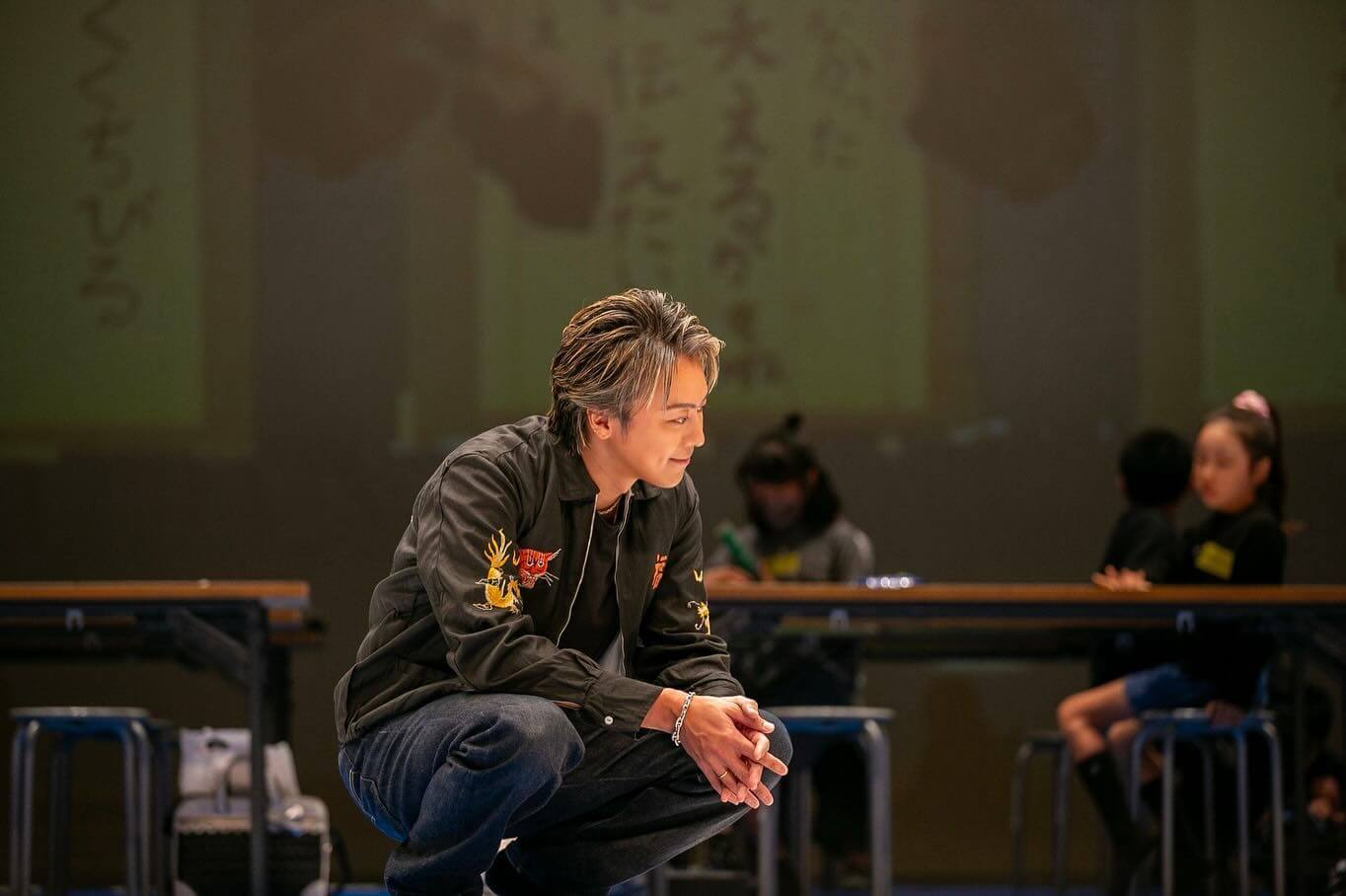 EXILE・TAKAHIRO、地元佐世保で行われた書道パフォーマンスに参加！成人式の時と同じ会場に感慨深い気持ちに...