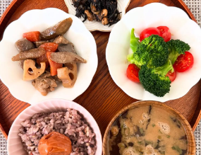 近藤夏子、愛情たっぷりの朝ごはんを披露！「義理のおばあちゃんの煮物が最高」