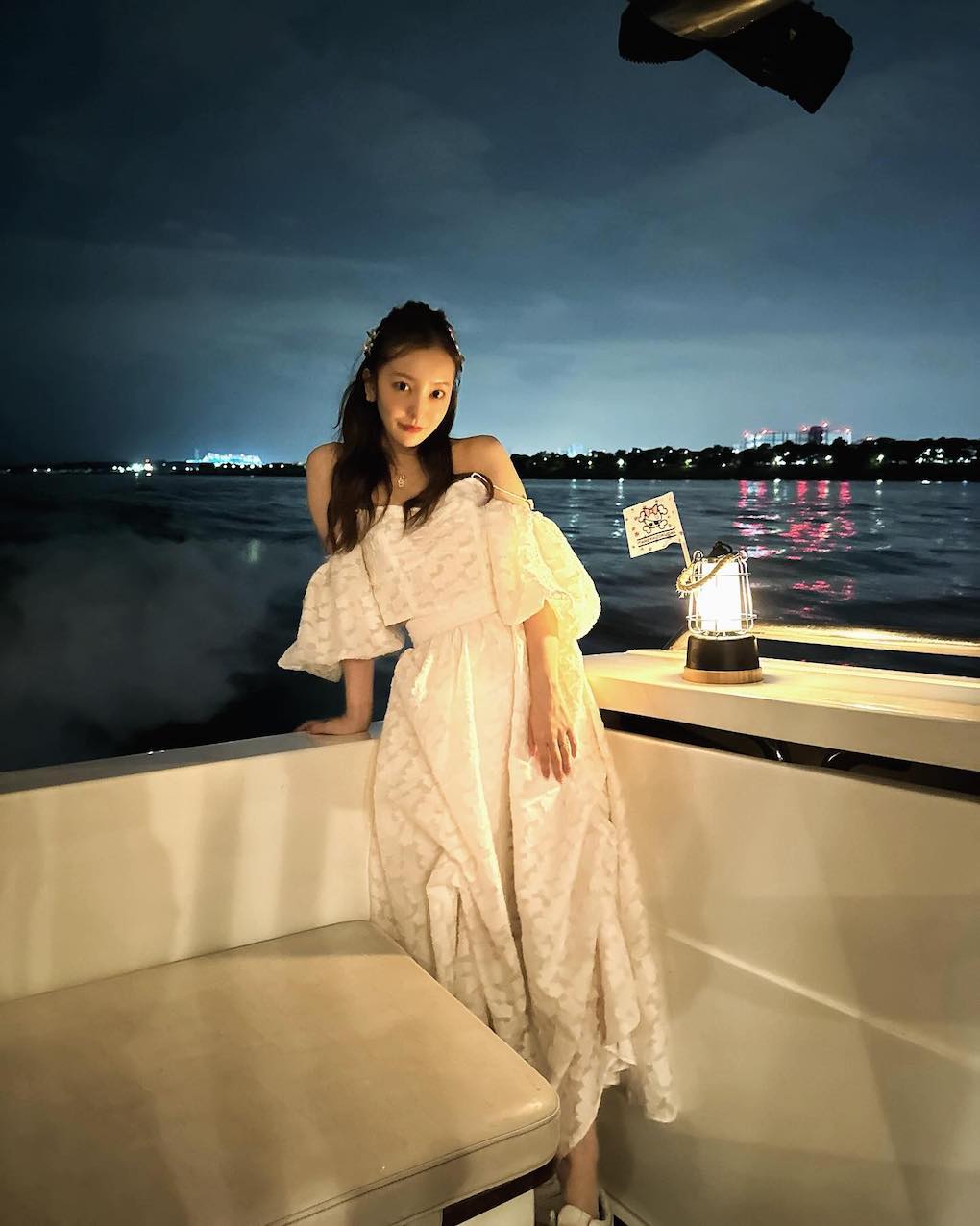 「板野海賊団」海上で美女が大集結？！