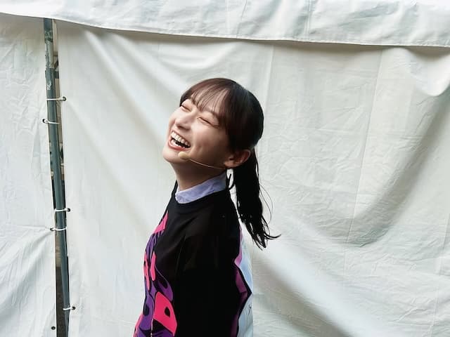 影山優佳、“親友のイベント”にサプライズ出演を果たす！