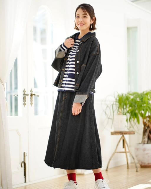 春のカジュアルコーデ🌸 本郷杏奈の着こなしをチェック！