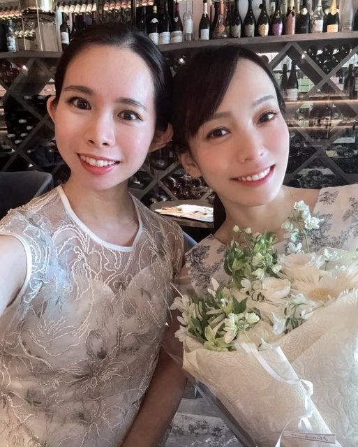 演歌歌手・杜このみ、誕生日ランチで感謝＆ネックレス贈呈に喜び満開