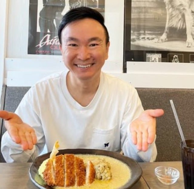 かまいたち山内が大阪の友達と堀江のディアブロカレーを味わう！