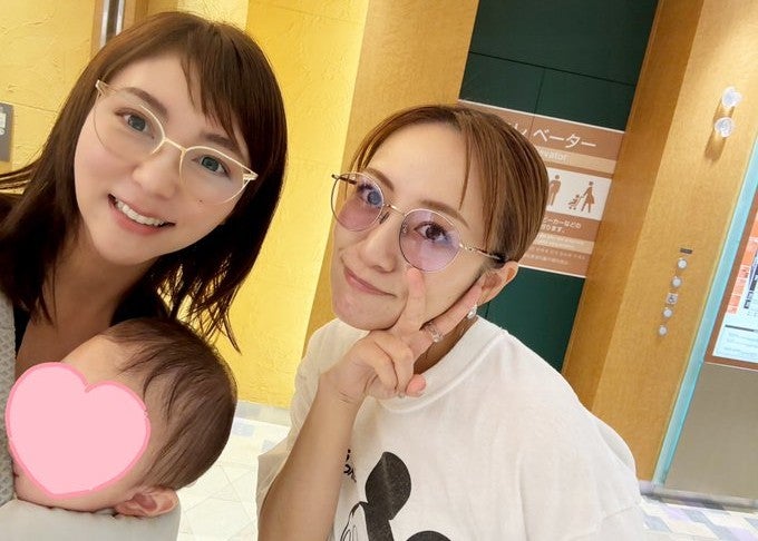 元Folder・AKINA、念願の初対面に大感激！思わぬ遭遇で笑顔あふれるひととき