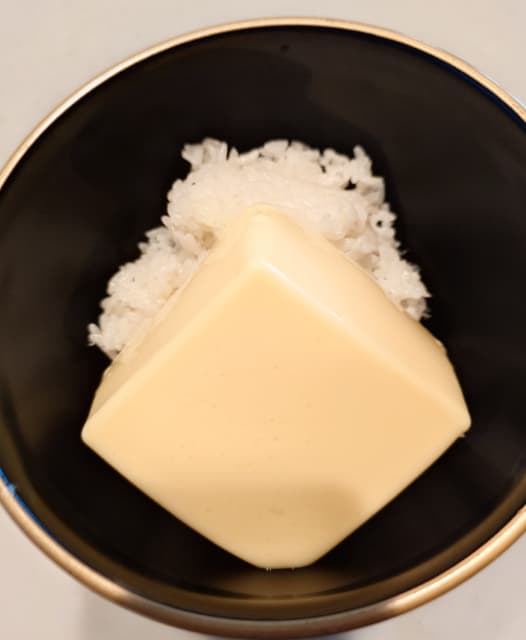 元放送作家の鈴木おさむ、好物は「たまご豆腐どんぶりです」と豪語