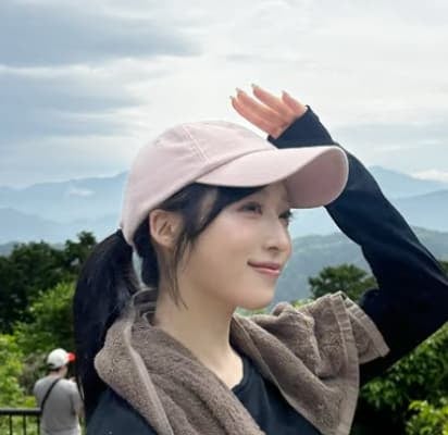 AKB48・小栗有以が高尾山でハイキング！スポーティな服装がめちゃかわ！