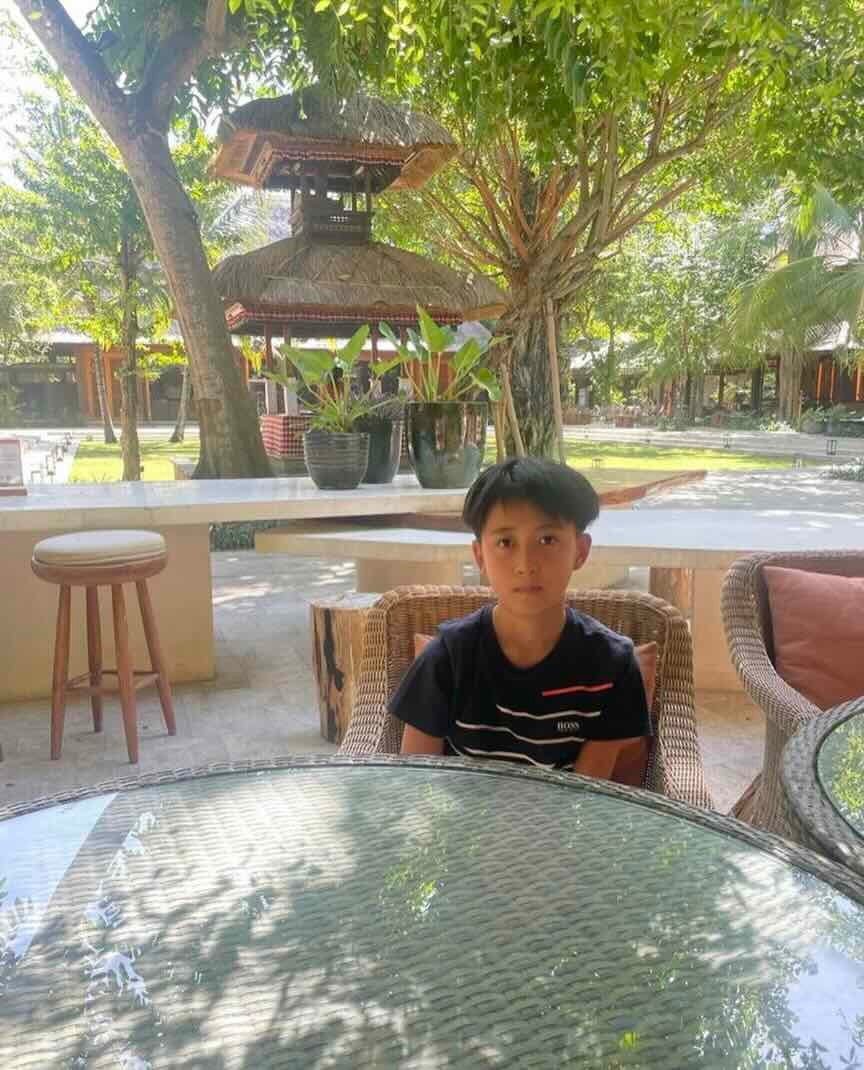 「めちゃくちゃ真顔」市川海老蔵の長男・勸玄くんの表情が話題に