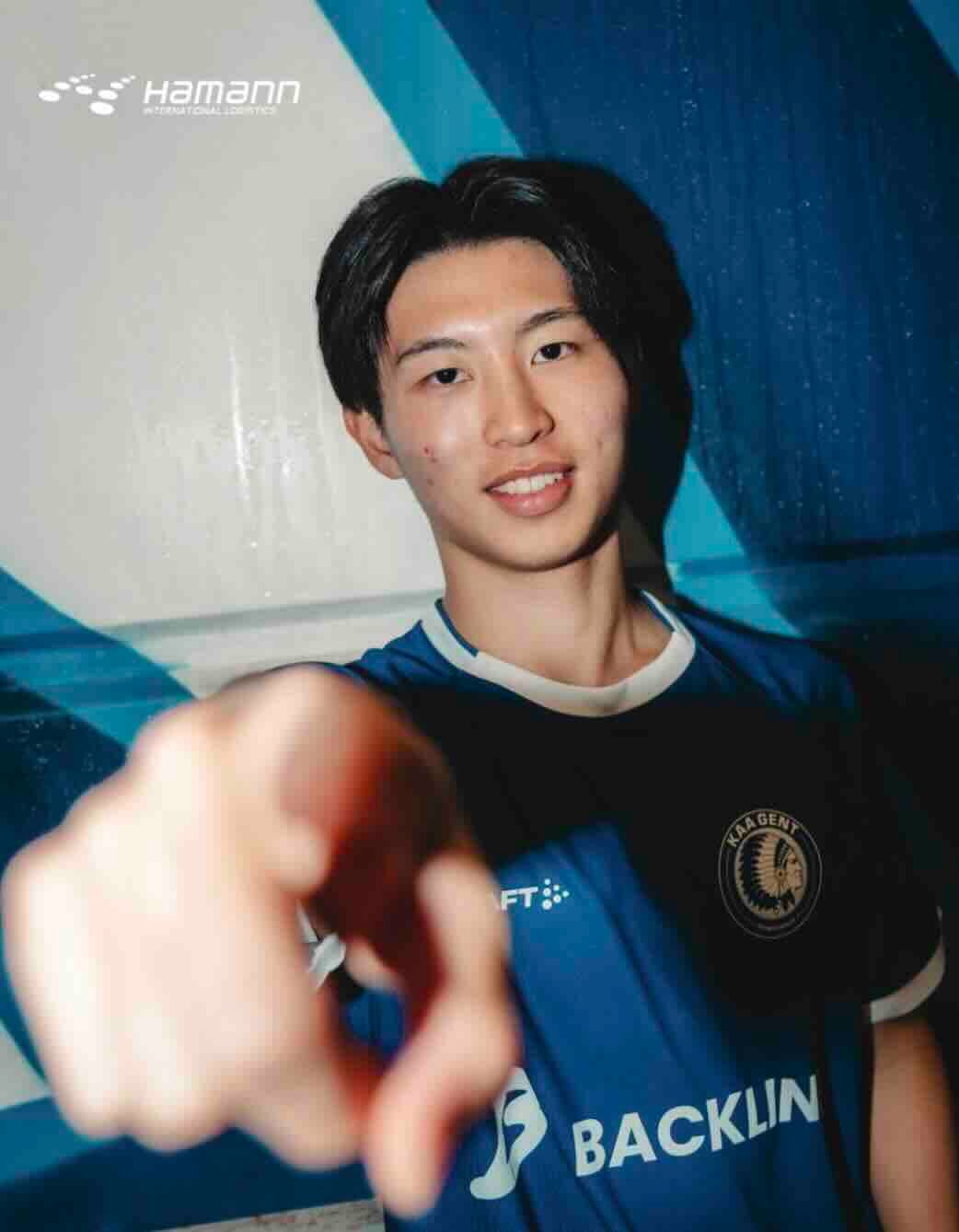 横浜FC・佃颯太の欧州挑戦にファン熱狂　ベルギー1部への加入ショットに反響続々