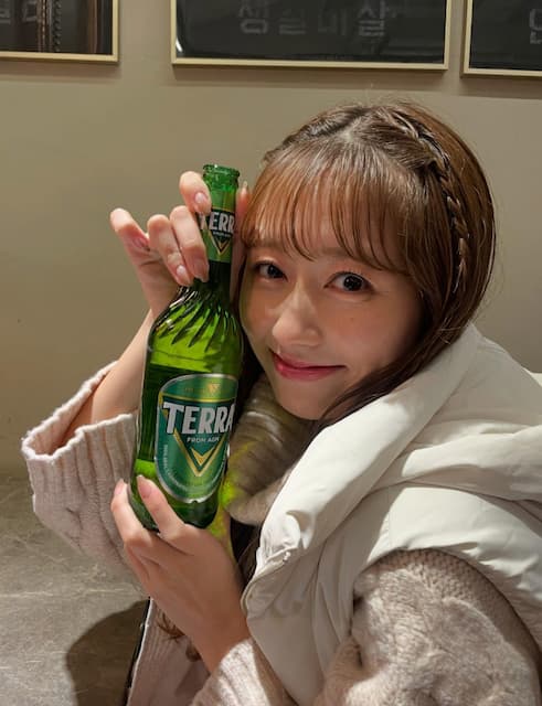 「全力で韓国楽しむところ好き」ももクロ・佐々木彩夏の“韓国”オフショットにコメント続々