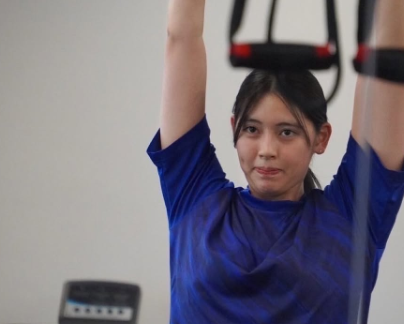 女子バレー「衝撃すぎる！」バレー界の新星・井上未唯奈、“筋肉痛ガチ逃げ”ショットが可愛すぎてファン悶絶！