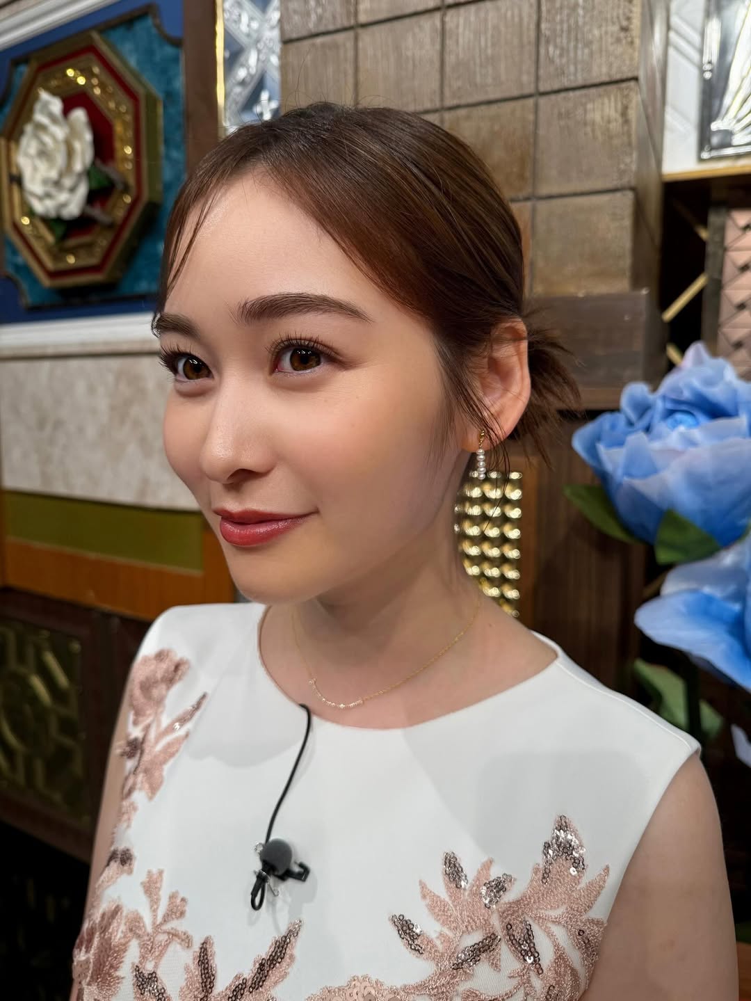 普段は10分、今回は丁寧に──岩田絵里奈の大人可愛いメイク姿が話題