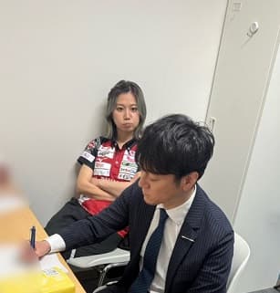 「どんなお顔ですか！」フリーアナが激写した本番前のプロ雀士の表情が可愛いとファン歓喜！