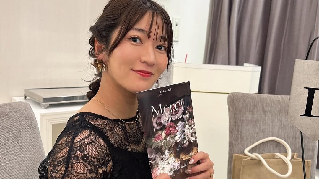 軽井沢で見せた“奇跡の笑顔”…女優の私生活オフショットが話題