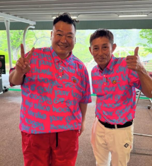 豊ノ島、奇跡のペアルック⁉︎雨でも最高のゴルフ満喫