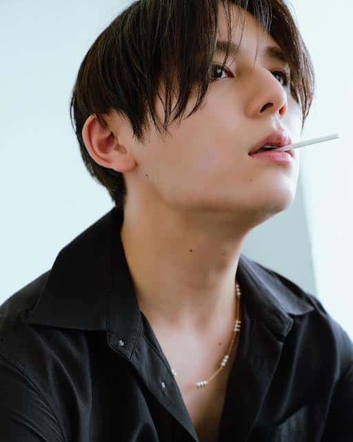 山田涼介のセクシーショットにファン歓喜🌟「カッコよすぎる💗🙈」