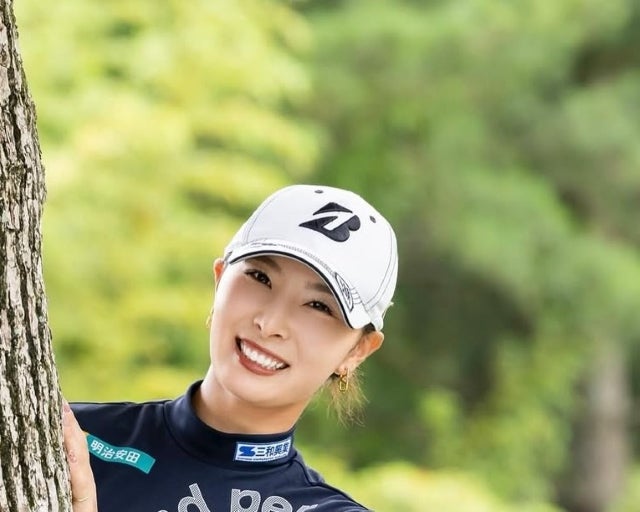 プロゴルファー鶴岡果恋、26歳の誕生日を報告。「仕事も私生活も120%で楽しむ」と抱負を語る