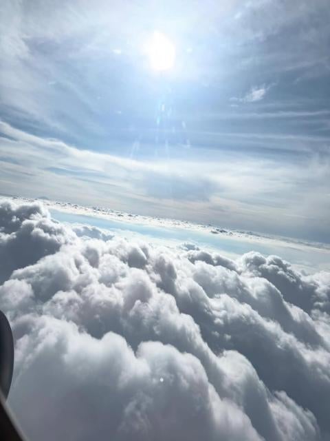 “どつかれ”上等！岸谷香、福岡公演から新幹線でまさかの再会