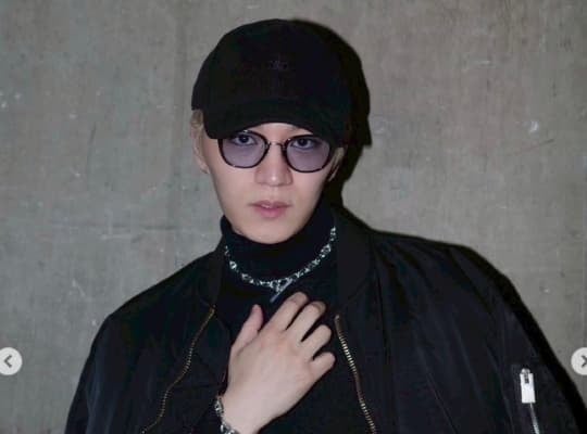 WEST.・神山智洋の手にファンがドギマギ！「手が綺麗すぎる」と話題に！