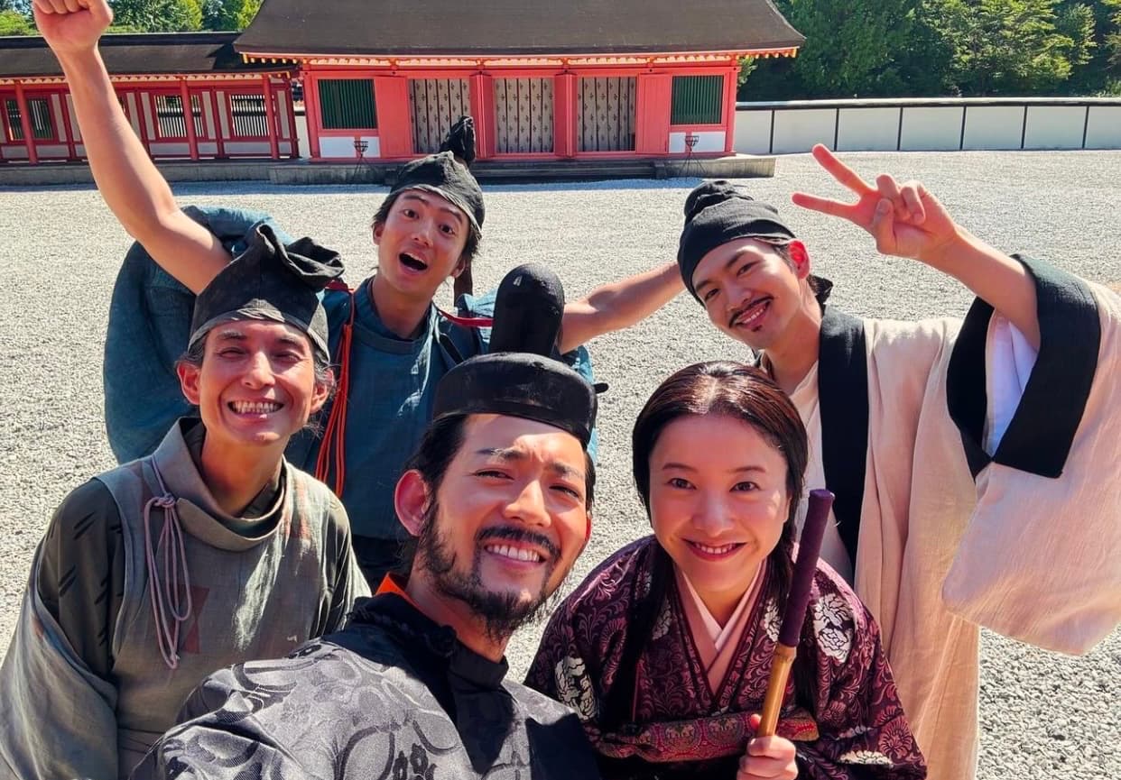 伊藤健太郎が、吉高由里子、松下洸平、竜星涼らとのオフショットが話題に！