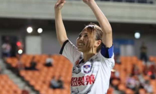 美女サッカー選手、開幕戦でゴールを決める！”MAXクール＆キュート”なスタジアムショットを披露「さすが新発田のアイドル！」