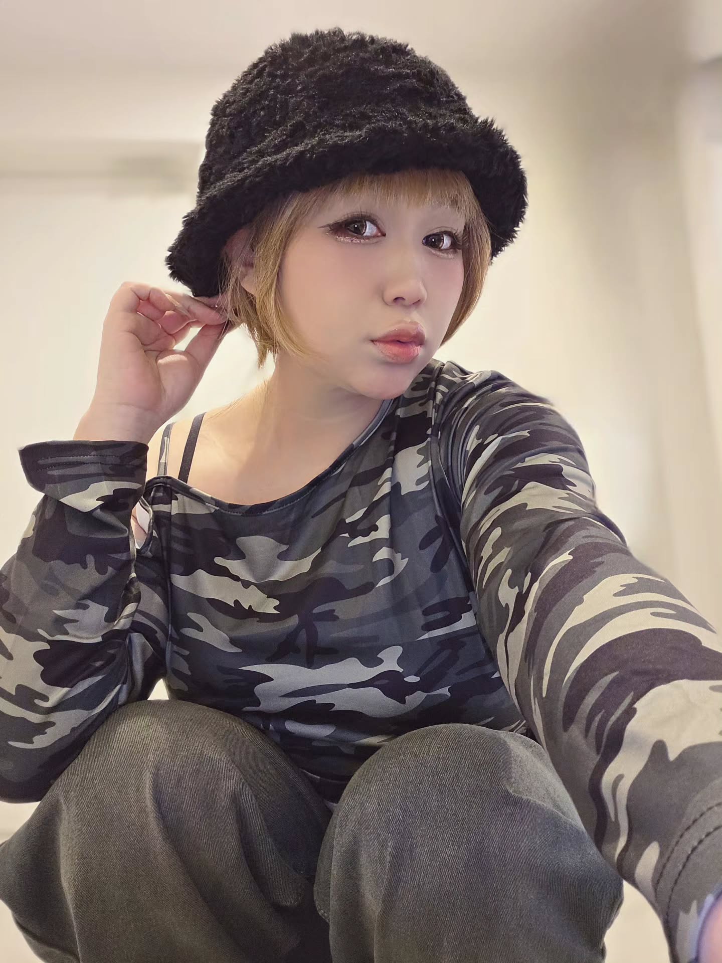 缶詰ダイエット成功のりんごちゃん、金髪ショートがまるで「浜崎あゆ⁉︎」