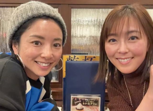 片岡安祐美、伊藤えみとの変わらぬ友情ショット『14年前と変わらない！』