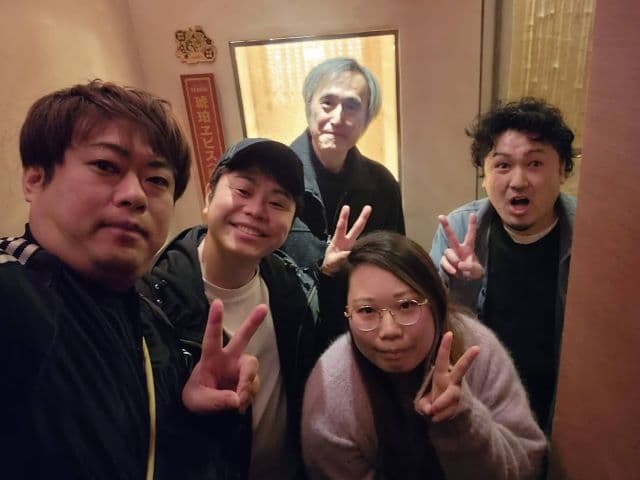 「本当に偉くなったし歳をとった…」NONSTYLE・井上裕介、大阪時代からの飲み友達と楽しい時間を共有する！
