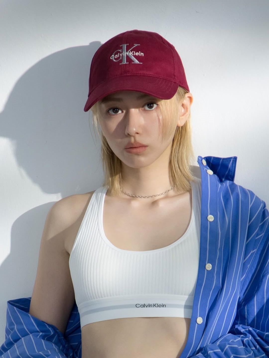 新たな魅力を再発見！山本舞香のスポーティーカジュアル姿に話題沸騰！！