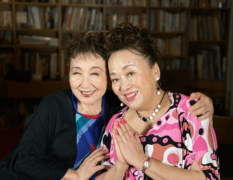 渡辺えり、加藤登紀子の「土の日ライブ」に参加！ジョージアでの経験と平和への思いを語る