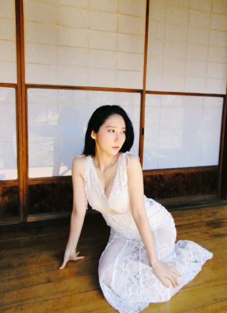 「ドキドキして心停止起こしそう」ファーストサマーウイカが妖艶ワンピース姿を披露！あまりの魅力にファン悶絶⁉