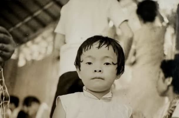 研ナオコが6歳の頃の写真を投稿にファンほっこり