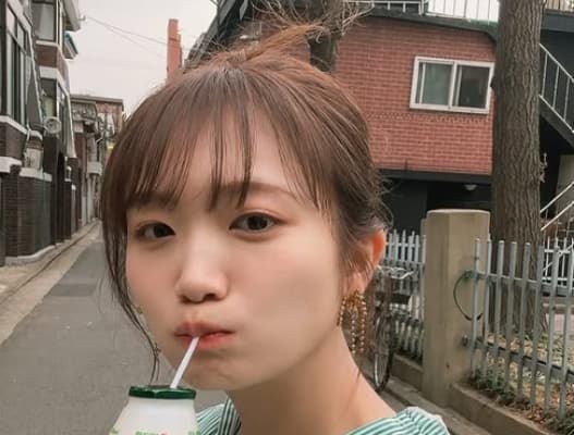 元乃木坂46・秋元真夏が韓国をぶらり！笑顔で楽しむ様子が可愛いと話題に！