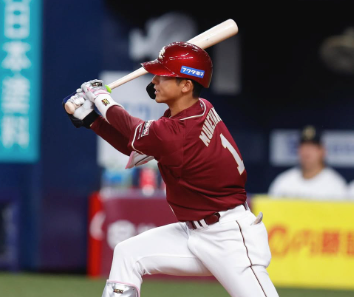 楽天・宗山塁、プロ初ヒット＆初本塁打を記録「記念球は両親に」