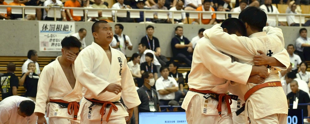 国士舘、柔道男子団体１８度目優勝…佐藤光晟が４０キロ重い相手に一本勝ちし流れ変える