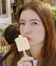 スザンヌ、冬の私服コーデを披露！「古着ワンピース集めは永遠の趣味」