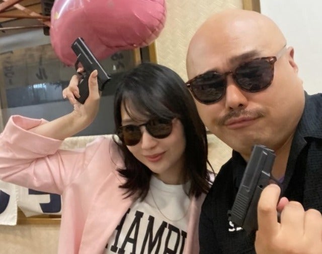 安田大サーカスのクロちゃんが西川アナの誕生日を祝う！