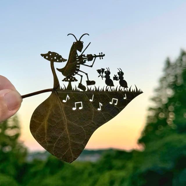 「まるで絵本の世界」”虫の日”に公開された葉っぱ切り絵が素敵すぎると話題に