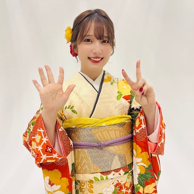 「めちゃ綺麗です！」人気声優 内田真礼の披露した振袖姿にファン大絶賛