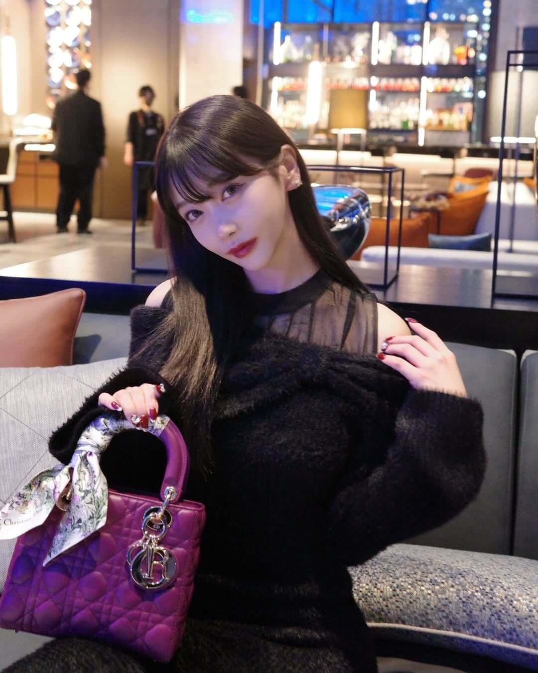 アパレル社長/人気YouTuberの大野茜里、一目惚れしたDiorのバッグを公開！