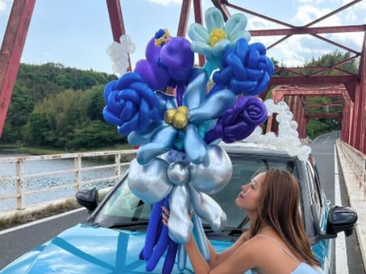 プロボディボーダー白波瀬海来、GWは“Havana”と共に。バルーンフラワーに癒されて