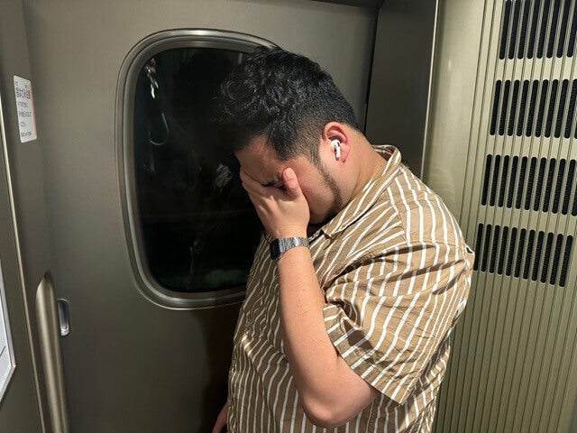 「俺が遅刻したばっかりに、、、、」M-1王者が新幹線の遅延でパニック！？