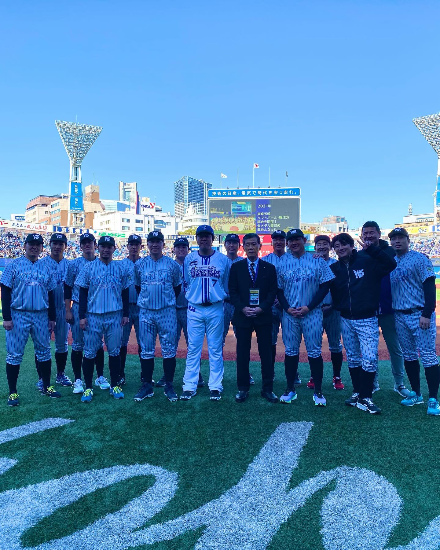 上地雄輔が野球界のレジェンドたちと共演⚾️豪華ショットを公開✨