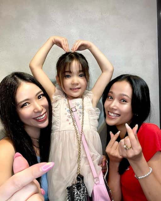 人気俳優の娘＆５歳孫の家族ショットにファン衝撃「美人すぎるだろ」の声