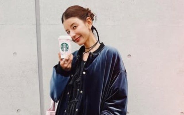 スザンヌがリバーシブルベロアブルゾンでぬくぬく！