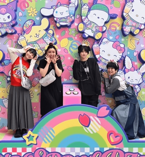 若月佑美が舞台「鉄コン筋クリート」メンバーとの仲良しショット披露!