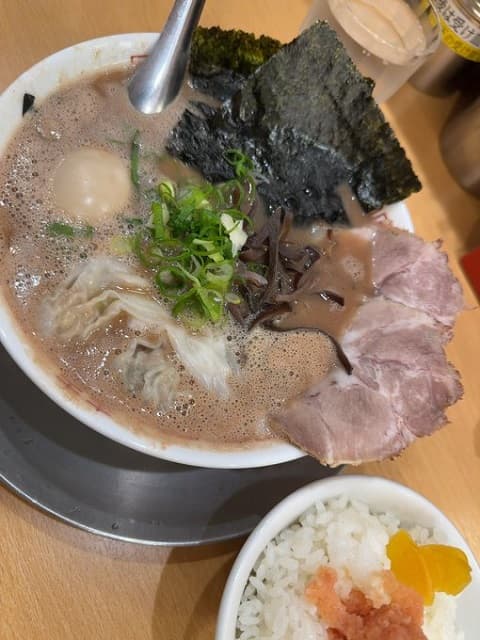 タイムマシーン３号 関が撮影後すぐにラーメン店へ直行！行動力の凄まじさにファン驚嘆