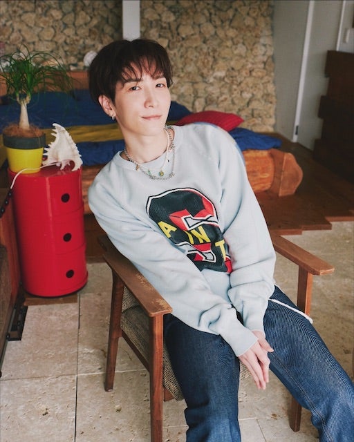 「ほんとに31歳？？」大人気アイドルのカッコ良すぎるソロ写真が話題に