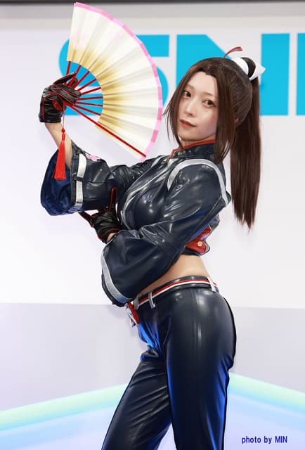 コスプレイヤー 宮本彩希がTGSに出演！カッコかわいい不知火舞コスを披露