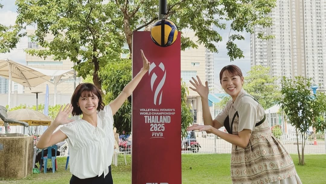 「バレー元日本代表が見せた“完璧なフォーム”」…広場での1枚にファンも驚き